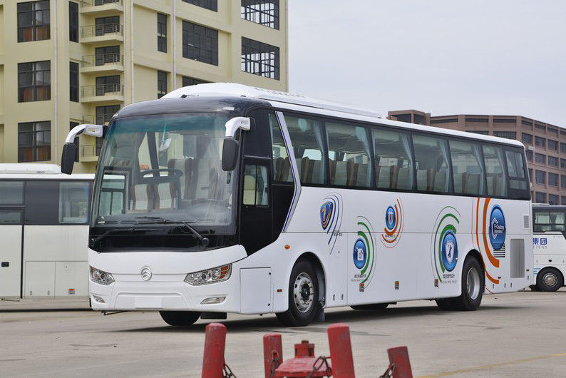 Norma diesel dell'euro III di marca dorata del drago del bus della vettura usata 47 sedili 2012 anni