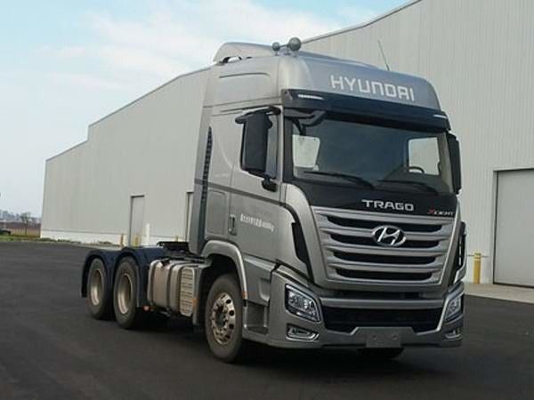 Il modo dell'azionamento 6*4 ha utilizzato il camion 440hp del trattore con l'euro limite di emissione di V