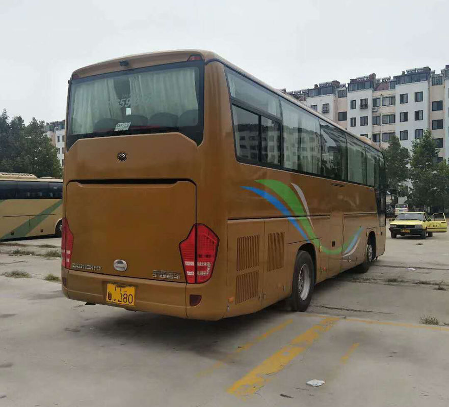 54 Seat hanno utilizzato il bus di rv 2014 anni resi a 199 chilowatt di potere valutato uno strato e un mezzo piatto d'acciaio