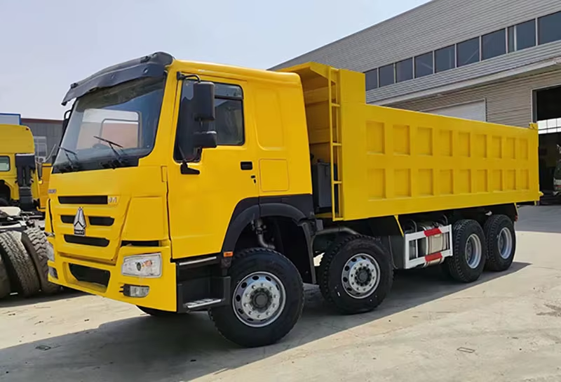 Ruote usate AC 12 del motore diesel WP dell'autocarro con cassone ribaltabile 371hp 8x4 di Howo per lo Zimbabwe