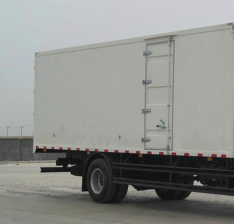 Camion della mano di Sinotruk Howo il secondo 2015 anni ha fatto il modo 9995x2498x3750mm dell'azionamento di 160hp 4×2