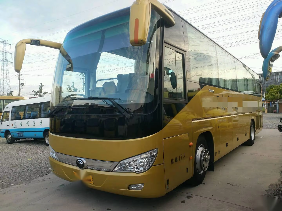 ZK6110 51 Seater Used Yutong Bus No Middle Door 2+2 Layout Custom Made Paint