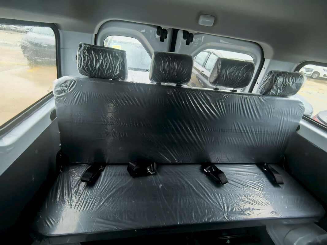 Wuling Yangguang EV, minibus elettrico, furgone passeggeri elettrico a 9 posti, bus navetta elettrico puro, autobus elettrico leggero, microbus elettrico LHD