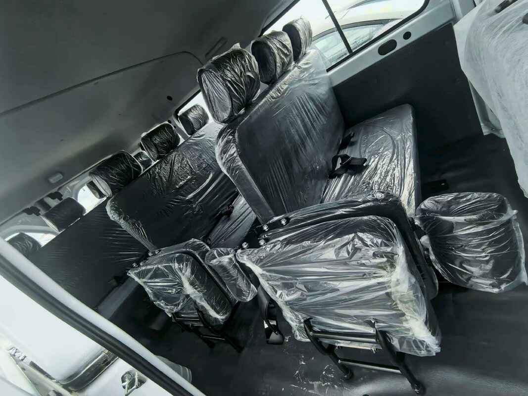 Wuling Yangguang EV, minibus elettrico, furgone passeggeri elettrico a 9 posti, bus navetta elettrico puro, autobus elettrico leggero, microbus elettrico LHD