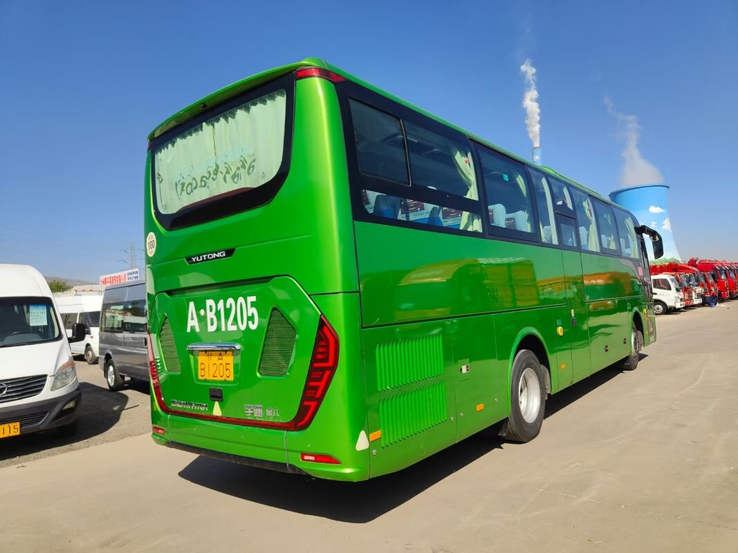 Autobus Yutong ZK6117 usato con motore diesel Weichai, doppia porta, 50 posti, lusso, guida a sinistra in vendita