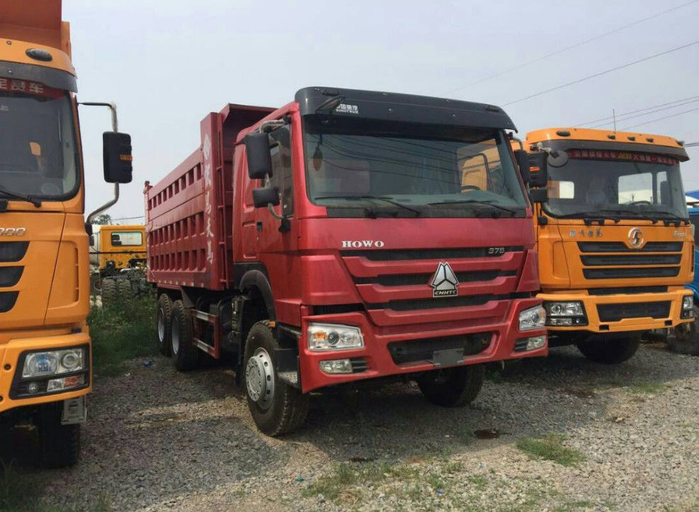Autocarro con cassone ribaltabile utilizzato di capacità di carico utile da 30 tonnellate, autocarri a cassone utilizzati marca di HOWO