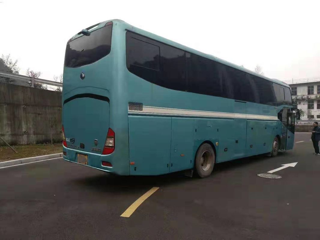 L'euro quattro sedili dell'emissione 49 ha utilizzato il sottobicchiere della seconda mano di strato dei bus uno e mezzo di Yutong con A/C