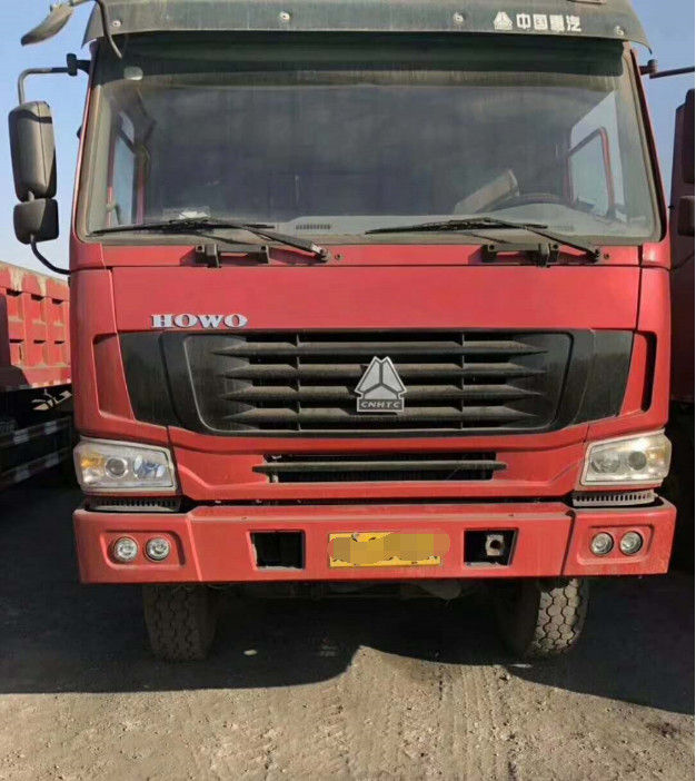 Howo 8x4 ha utilizzato la ruota dell'autocarro con cassone ribaltabile 12 30-40 tonnellate con Nizza non guardando danno