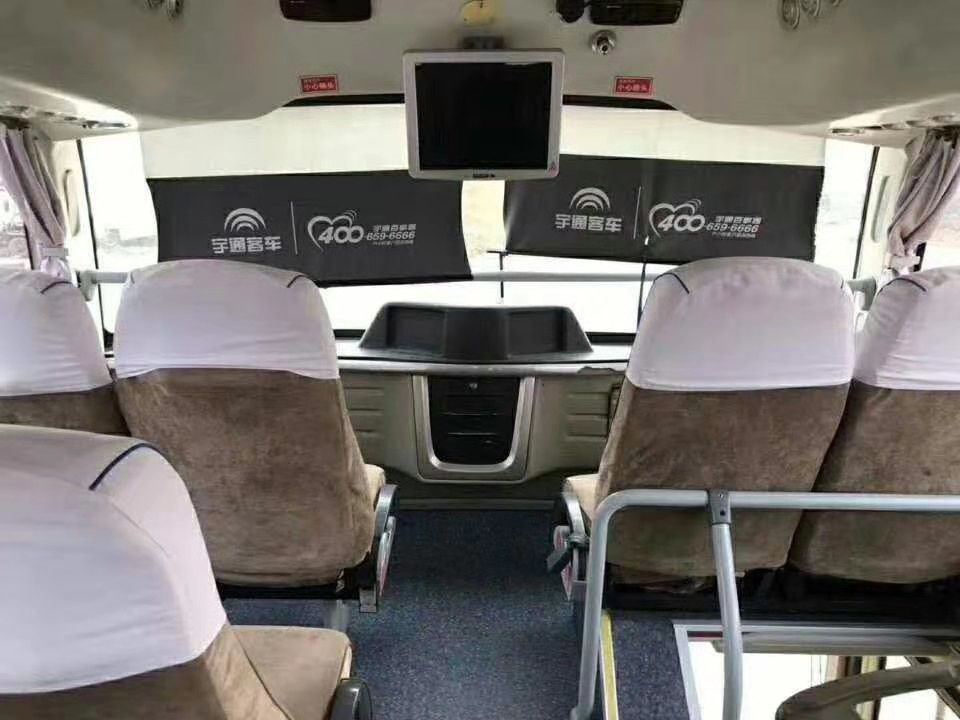 bus di lusso utilizzato diesel delle vetture utilizzato sedili commerciali del bus 60-70 di 14m Yutong ZK6147