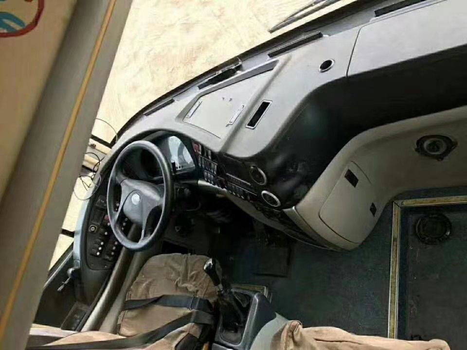 bus di lusso utilizzato diesel delle vetture utilizzato sedili commerciali del bus 60-70 di 14m Yutong ZK6147