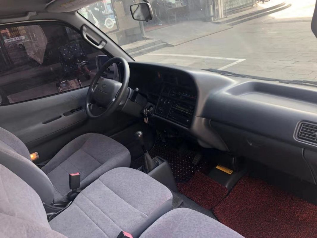 Bus utilizzato Toyota diesel di 13 sedili un mini con CA non fornisce incidente 2015 anni