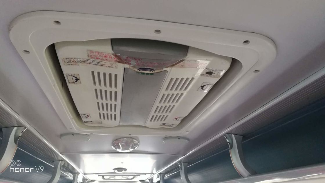 Yutong rosso ha usato le porte diesel del A/C due di sostegno del bus ZK6121HQ3Z 68 Seat RHD del sottobicchiere
