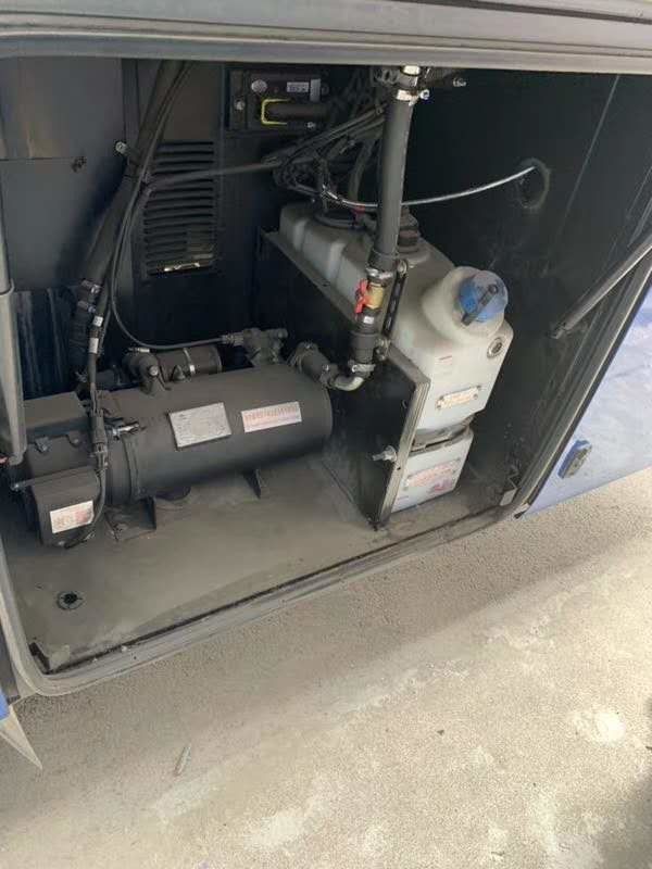 48 sedili una seconda mano da 2018 anni hanno utilizzato il bus diesel/grande bus diesel eccellente della vettura di Lhd