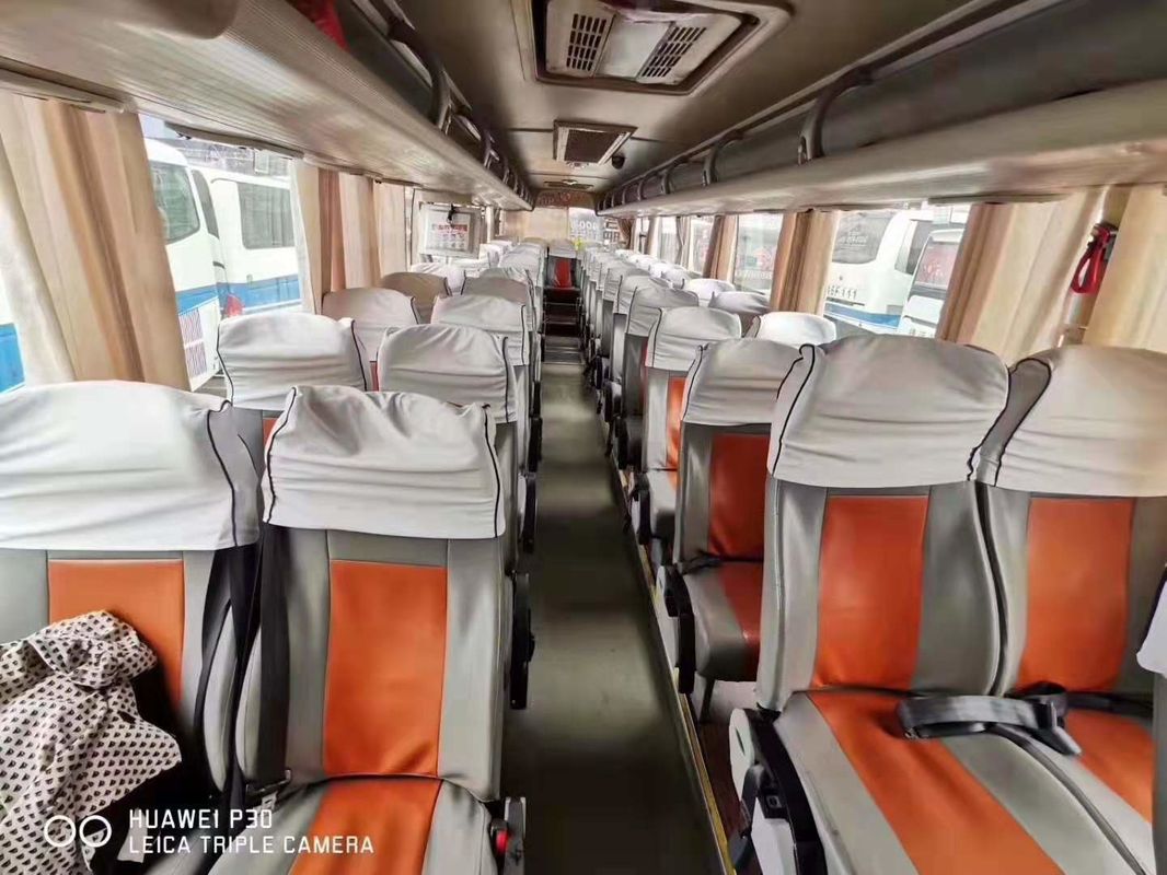 Bianco blu diesel del bus dei sedili del bus 55 del sottobicchiere usato Yutong di LHD 2014 anni ZK6118