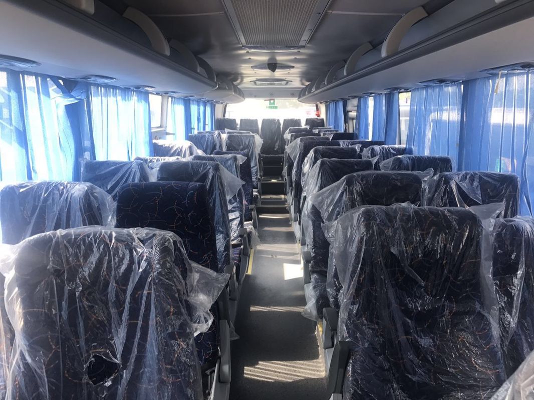 Tipo modo del combustibile diesel del bus della vettura di Seat di marca 50 di SLK6118 Shenlong dell'azionamento di LHD