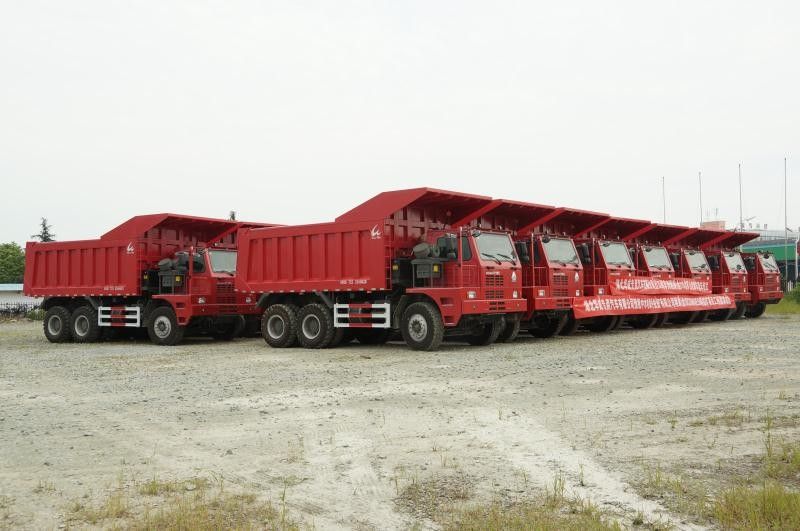 tonnellate di Minning degli autocarri con cassone ribaltabile 371HP 50 - 70 degli autocarri con cassone ribaltabile di azionamento della mano sinistra usate Sinotruck