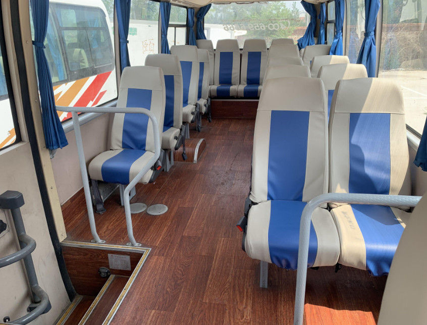 I sedili da 2015 anni 22 hanno utilizzato il bus di modello di Yutong del motore 6729 della parte anteriore di Cummins dei bus di Yutong