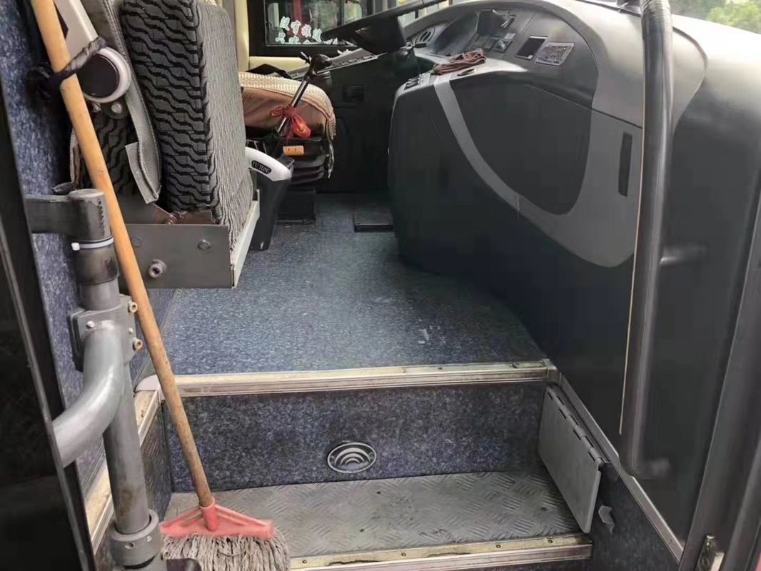 Il diesel usato di viaggio di Seat dei bus 55 di Yutong 2013 anni LHD determina 12000 il × 3890mm del × 2550
