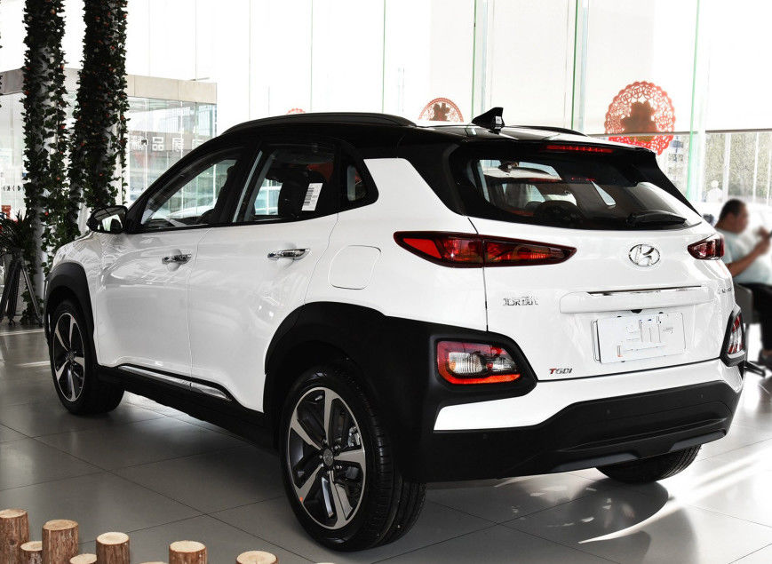 Hyundai ha usato larghezza del bus dell'automobile 1800mm di SUV dei mini del bus 1.6T 177hp F7 sedili del cambio 5 la mini