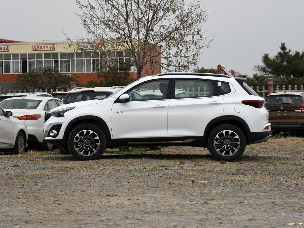 2018 anni TIGGO 7 a LHD di bianchi 5 - 7 mini delle auto usate dei sedili della benzina modo dell'azionamento del combustibile