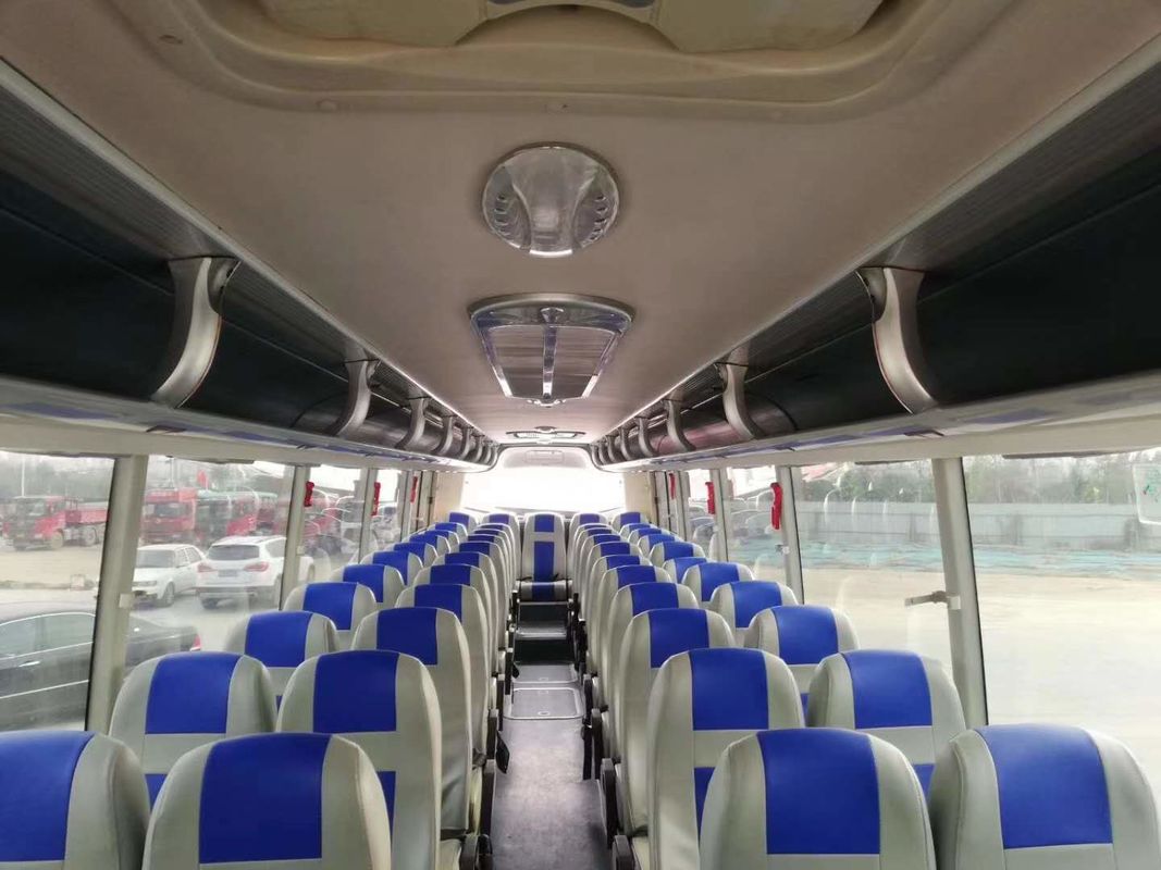 Bus turistico di Yutong della seconda mano YC6L330-20 2011 motore ZK6127 del cilindro dei sedili 6 di anno 55