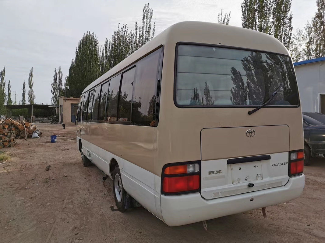 La guida a sinistra LHD ha usato sedili del bus usati bus 23 del sottobicchiere i mini un euro 3 da 10 anni