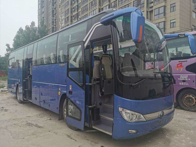 Le doppie porte diesel 51 sedile KINGLONG usato 2017 anni trasporta il CA usato di Bus With della vettura