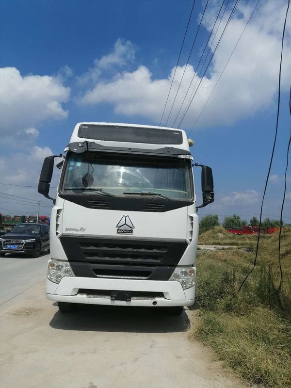Testa 6x4 del camion del trattore della Cina Sinotruk Howo A7 con differenti colori