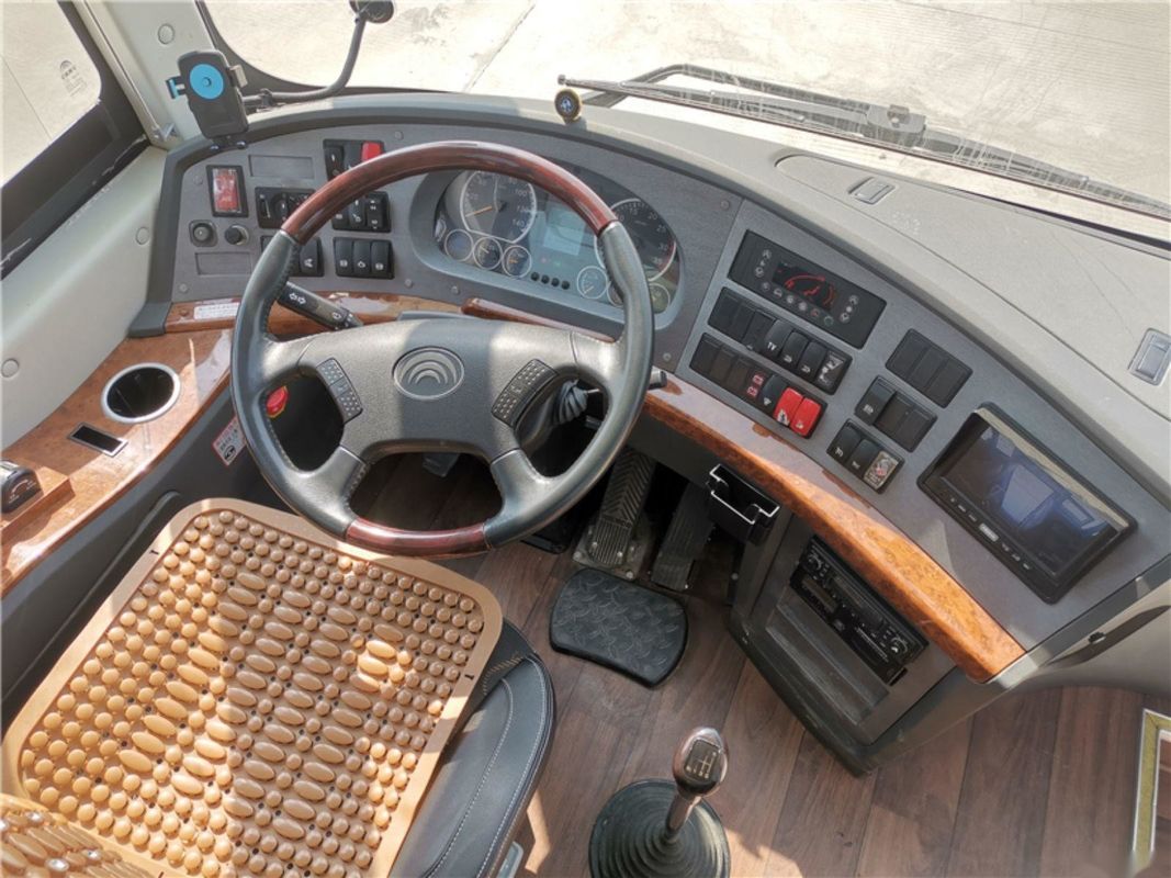 Il motore di guida sinistro 220kw del WP del telaio dell'airbag ha usato il passeggero il bus di Yutong che utilizzato sedili del bus 50 da vendere modella Zk 6119