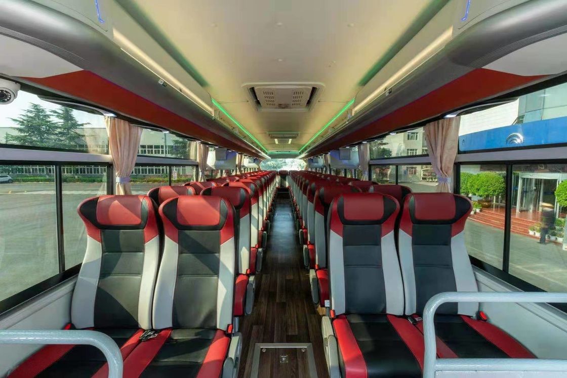 Il bus nuovissimo ZK6126 di Yutong raddoppia Axle With 58 mette il colore a sedere bianco in motore posteriore di promozione
