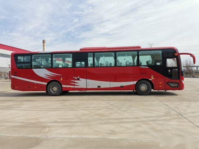 ZK6122 ha utilizzato la vettura che Bus Yutong Brand 55 mette 2017 sedili a sedere d'acciaio del telaio VIP del motore posteriore basso di chilometro