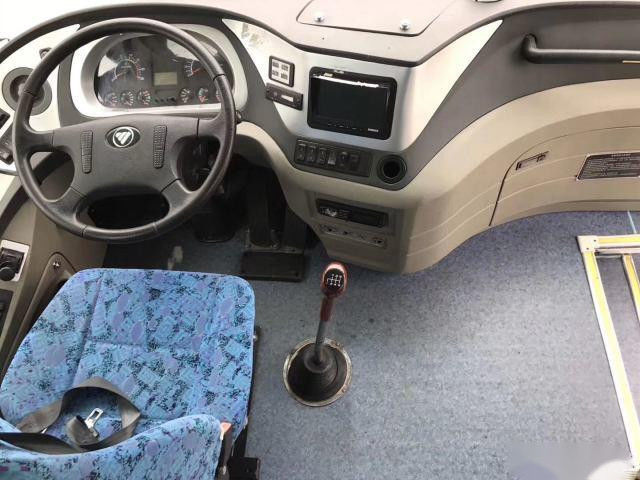BJ6113 ha usato la guida a sinistra bassa dell'euro IV di chilometro della singola porta dei sedili di marca 51 di Bus FOTON della vettura
