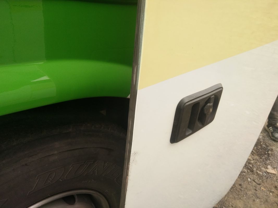 Yutong usato trasporta la vettura utilizzata sedili d'acciaio Bus For Congo del bus di giro di Front Engine Bus 53 del telaio