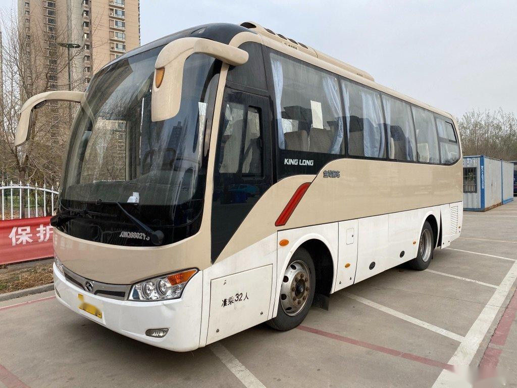 Il modello usato XMQ6802 32 del bus di Kinglong mette il bus a sedere di giro utilizzato guida a sinistra d'acciaio del telaio