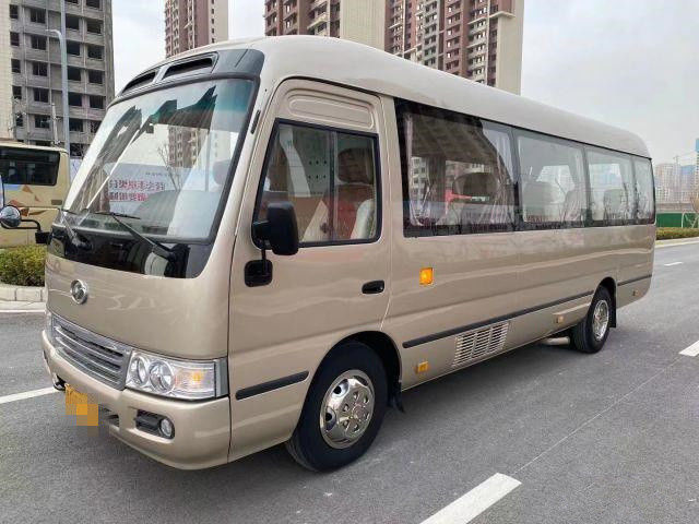 2015 bus del sottobicchiere utilizzato di anno 10 sedili il più alto, ha usato Mini Bus Coaster Bus 86kw con i sedili di lusso per l'affare
