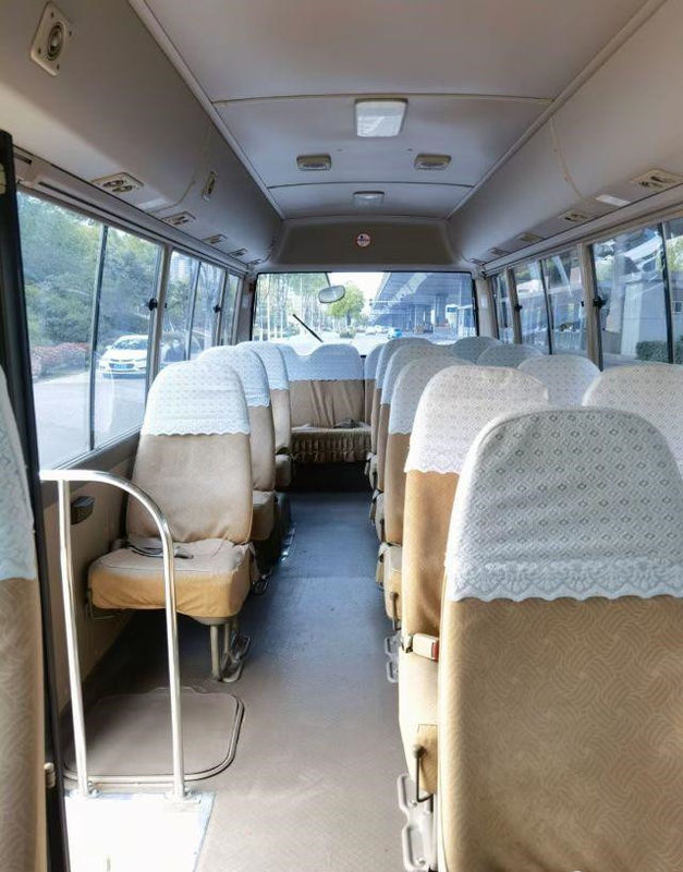 2010 bus del sottobicchiere utilizzato di anno 20 sedili, bus utilizzato di Mini Bus Toyota Coaster con il motore a benzina 2TR in buone condizioni