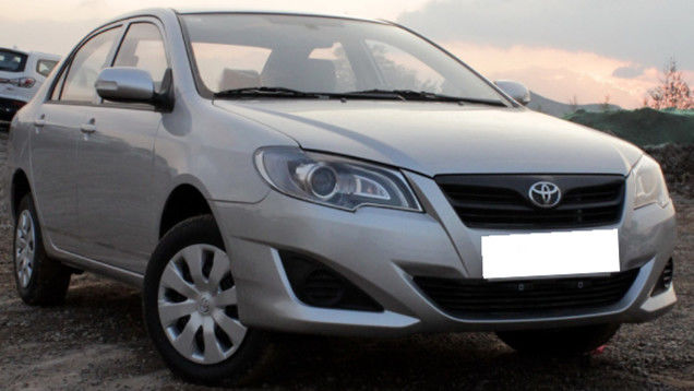 2017 modo dell'azionamento di Mini Used Cars Gasoline Fuel LHD dei sedili dell'automobile 5 di Corolla Toyota di anno