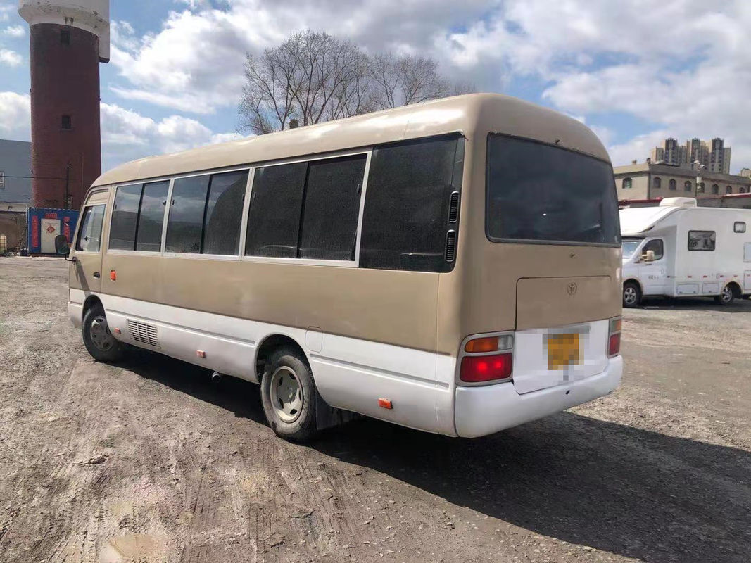2010 il bus del sottobicchiere utilizzato di anno 23 sedili, LHD ha usato Mini Bus Toyota Coaster Bus con il motore diesel, direzione sinistra