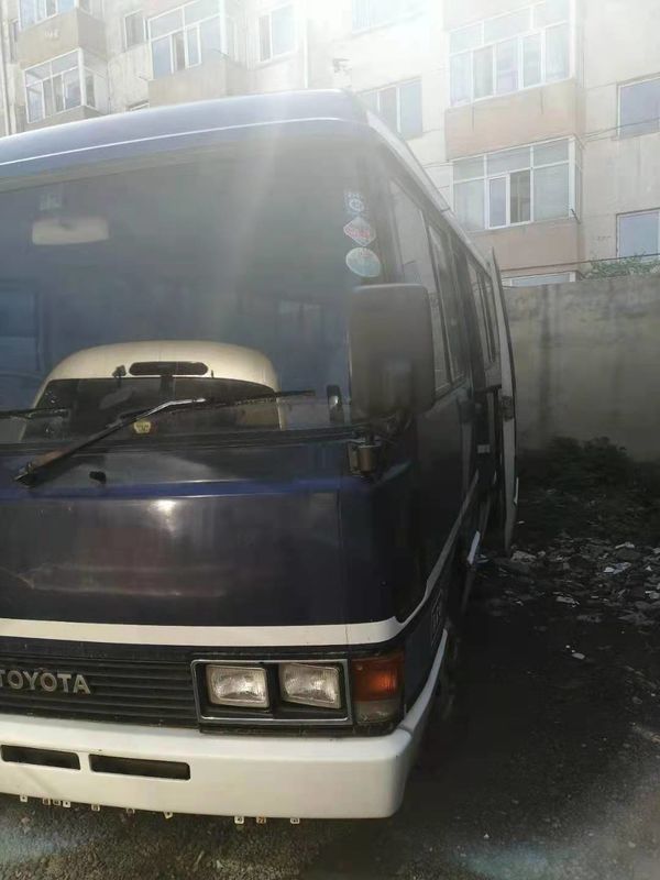 2010 il bus del sottobicchiere utilizzato di anno 20 sedili, il bus RHD del sottobicchiere di Toyota ha usato Mini Bus With Diesel Engine, direzione sinistra