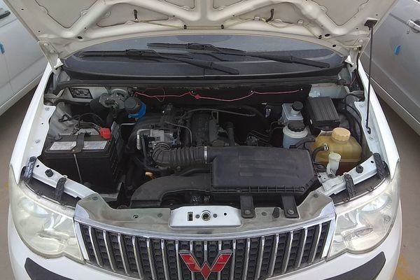 I sedili Mini Bus Used Cars Gasoline dell'auto usata 7 di Wuling di 2014 anni riforniscono l'azionamento di combustibile di LHD