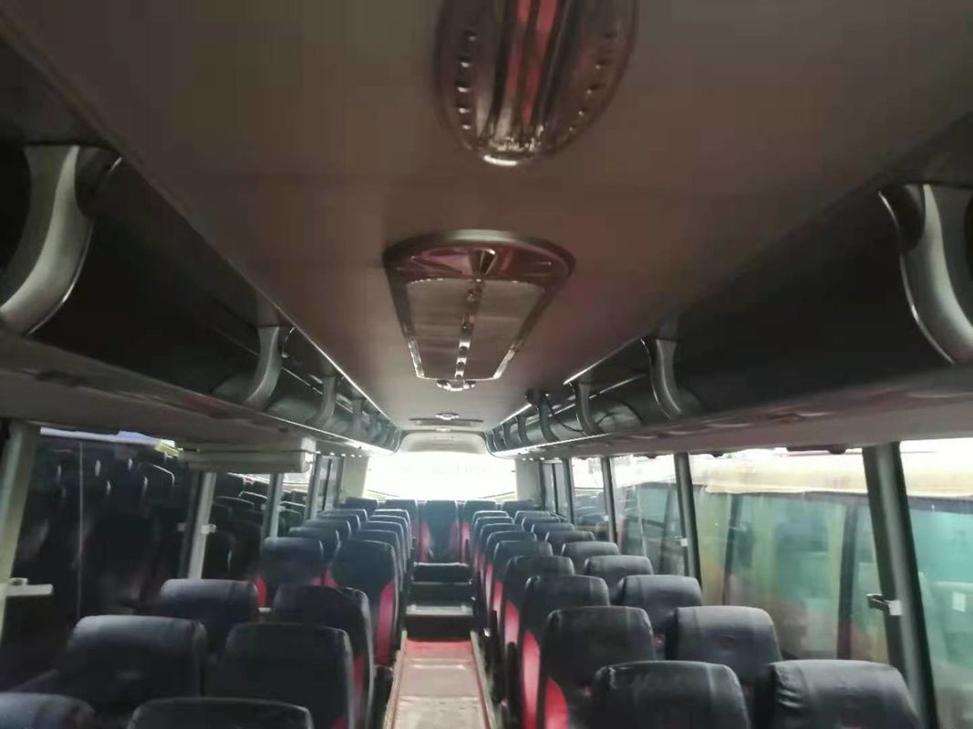 I sedili usati della vettura ZK6127 55 di Yutong hanno lasciato a telaio dell'airbag di Seerting il bus di giro utilizzato III posteriore dell'euro del motore per l'Africa