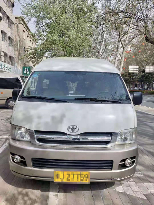 Una benzina Toyota Hiace di 2007 sedili di anno 13 ha utilizzato tetto della trasmissione automatica di Mini Bus With Luxury Seat l'alto