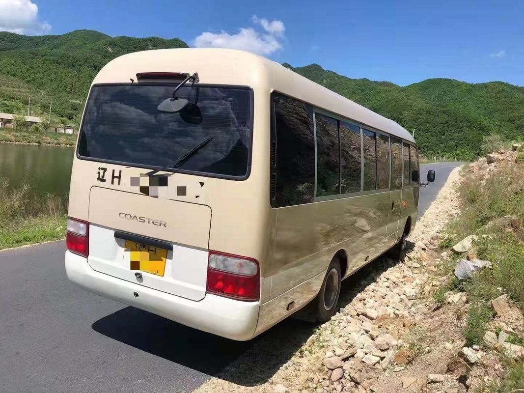 Sedili usati del motore 23/29 di Mini Bus Toyota Coaster 15B usati chilometro basso del bus del passeggero