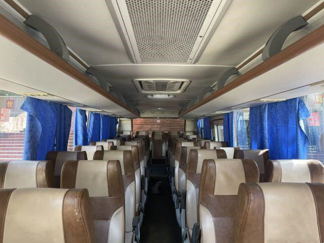 Il bus utilizzato SLK6873 39 di Sunlong mette 2016 la vettura a sedere utilizzata d'acciaio posteriore Bus di Yuchai del telaio del motore diesel 162kw per l'Africa