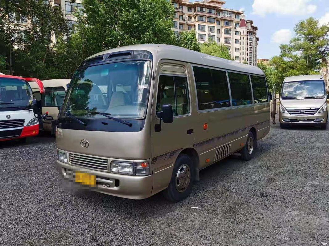 Il bus del sottobicchiere utilizzato 23 sedili ha usato Mini Bus Toyota Coaster Bus con il motore a benzina 3RZ direzione della mano sinistra da 2012 anni