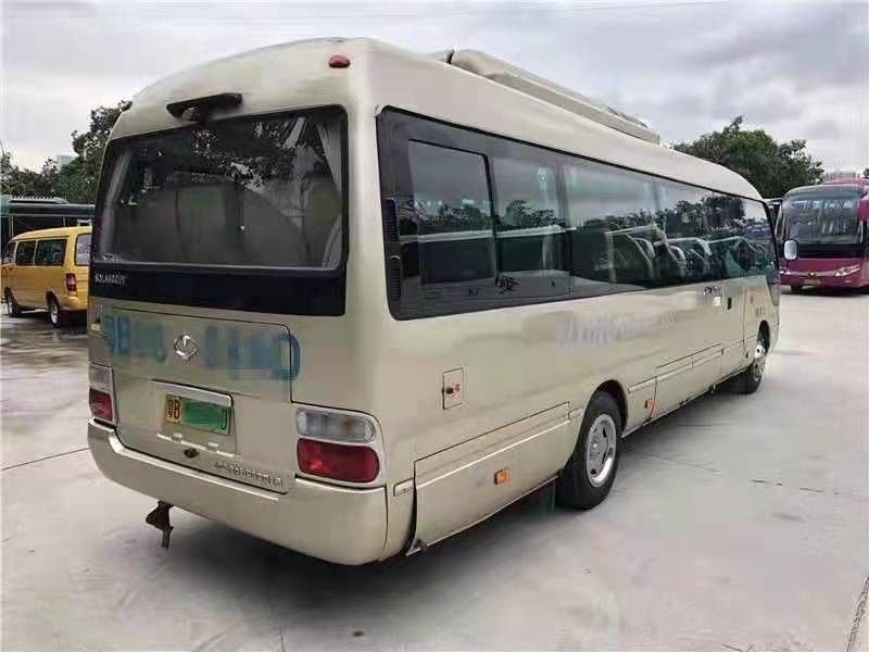 31 sedile bus del sottobicchiere di Feiyan utilizzato 2016 anni ha usato la direzione elettrica della mano sinistra del motore di Mini Bus Coaster Bus With