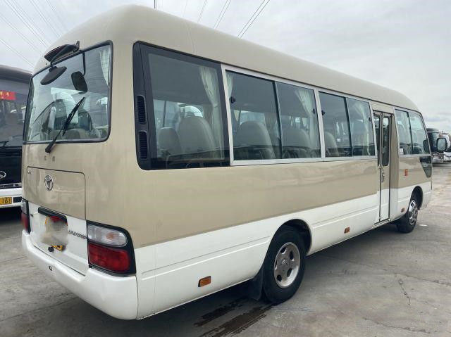 Toyota ha utilizzato il bus del sottobicchiere per la guida a sinistra dei sedili del motore 108KW 23 dell'Africa Gaosilne 2TR