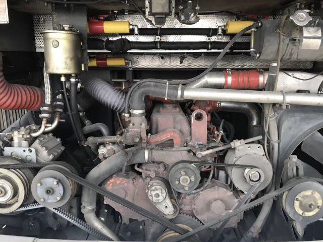 Le singole porte usate del motore posteriore dorato di Dragon Bus XML6103 47seats 171 hanno utilizzato la vettura Bus