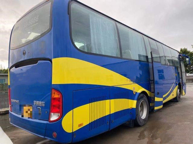 Bus di Yutong del passeggero utilizzato IV posteriore diesel dell'euro di Yuchai del motore delle doppie porte del bus 54seats della seconda mano di marca di Yutong