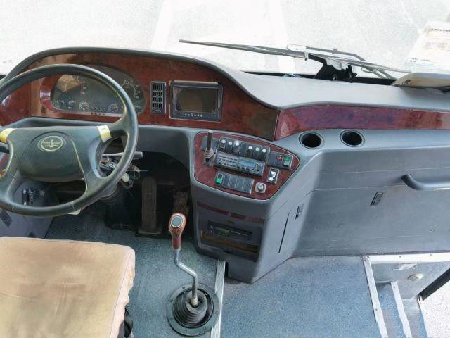 Il bus di Faw & la vettura AC6107 hanno usato l'alta qualità cattiva di chilometro del motore 162kw dei sedili CA6 di Bus 46 della vettura